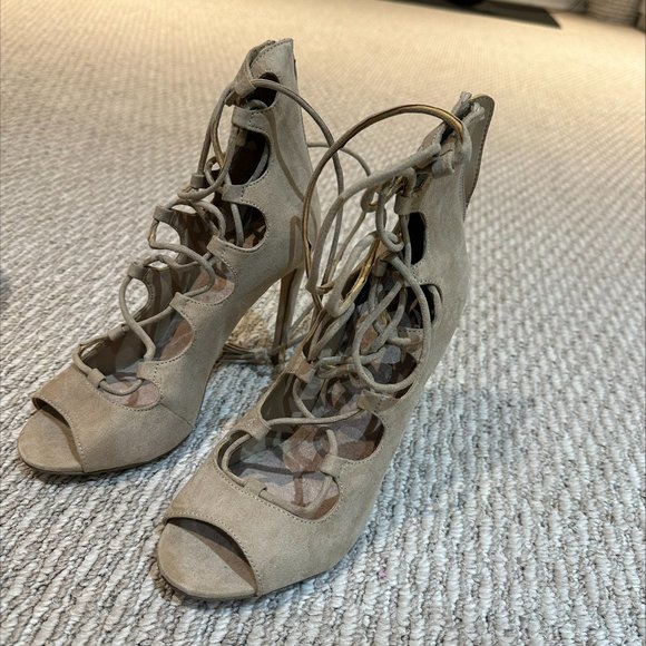 ALDO/TAN SUEDE LACE UP HEELS/SIZE 7 - Picture 3 of 3